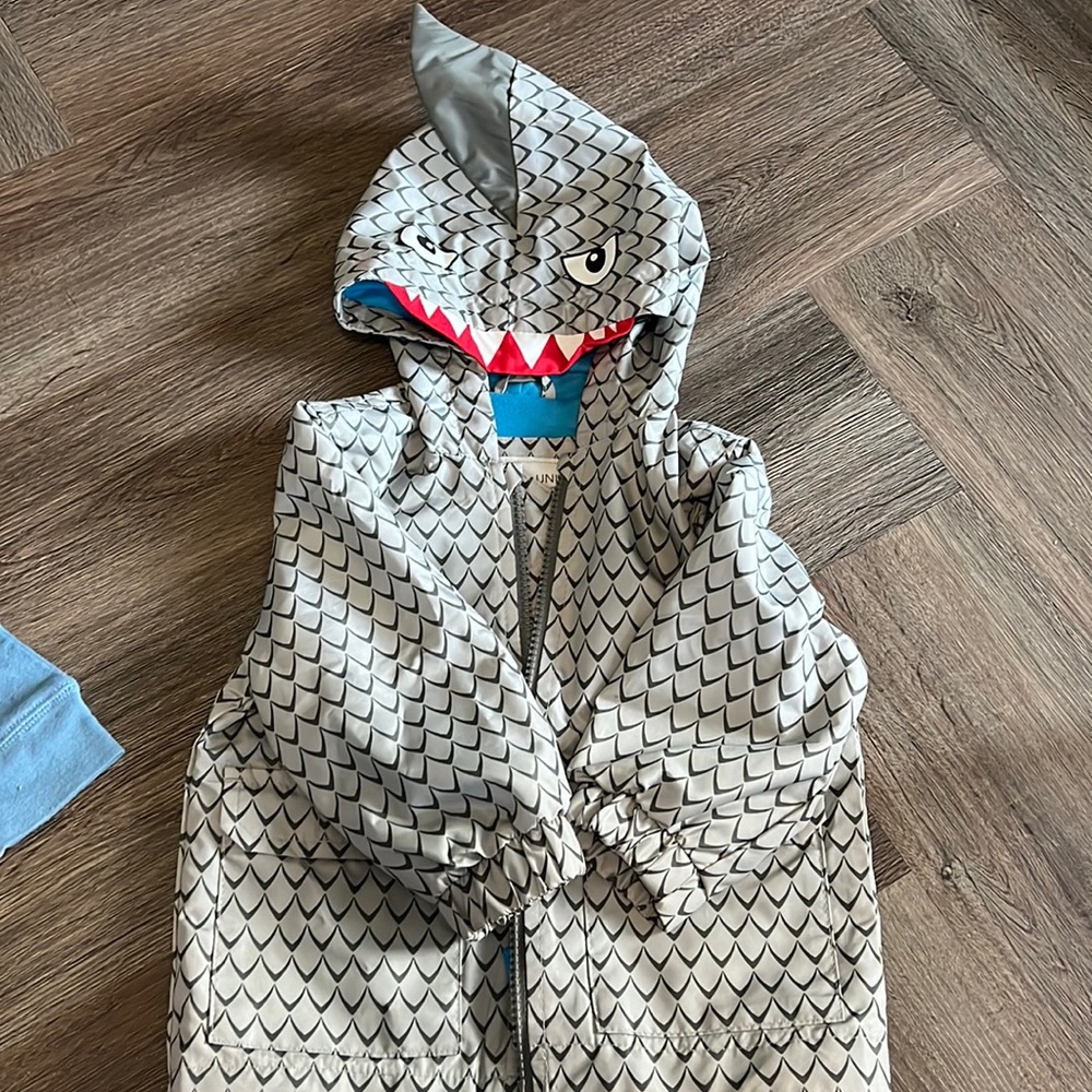 Shark rain jacket - Picture 1 of 2